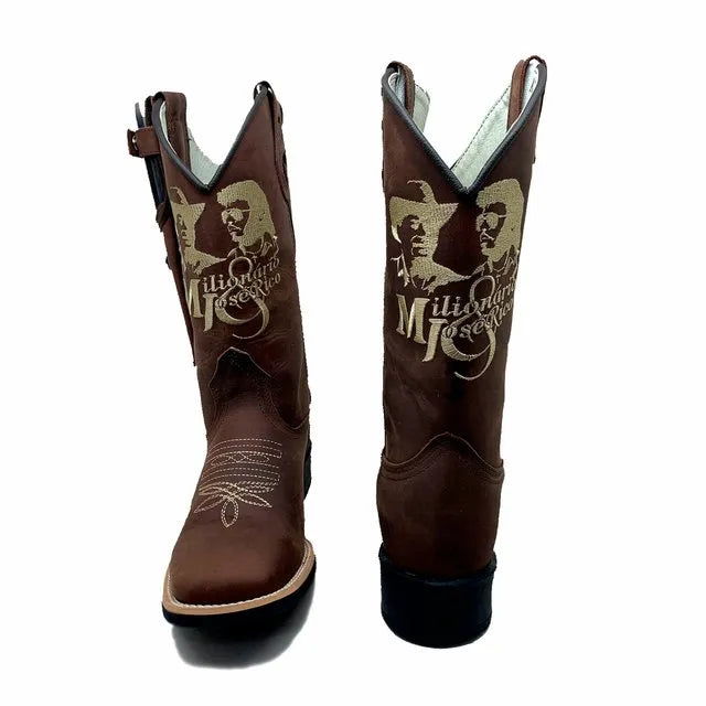 BotaFaca Milionário e José Rico
- Couro Crazy Horse Nescau | Bordados Bege
