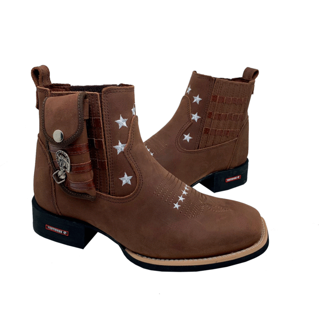 BotinaCanivete Americana
                                    - Couro Crazy Horse Nescau | Tiras Couro Mustang | Estrelas Brancas