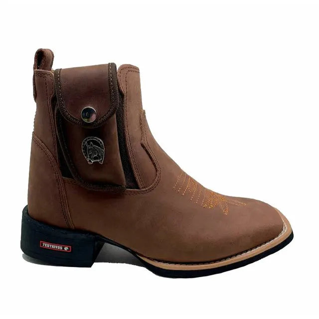 BotinaCanivete Tradicional
                                    - Couro Crazy Horse Nescau | Bordado Ferrugem