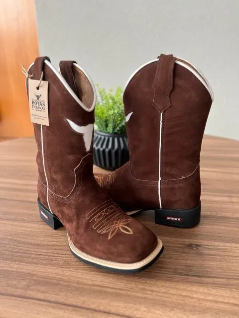 Texana Lucca - Couro Nobuck Marrom/ Bordado Touro Branco