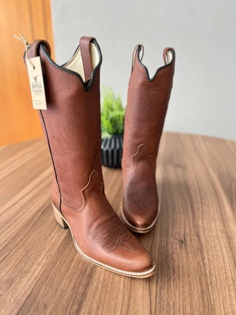 Texana Karen Bico Fino - Couro Mustangue/Sem Bordado