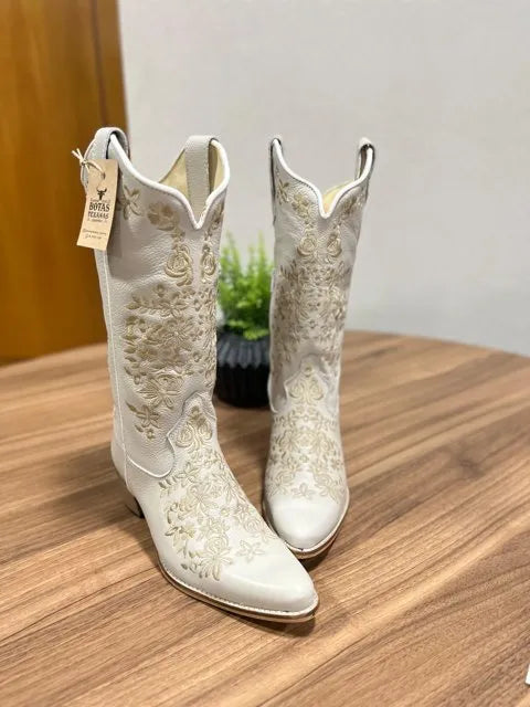 Texana Maitê Bico Fino - Couro Off-White/Florência Bege
