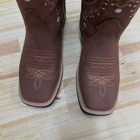 BOTA TEXANA - COURO HORSE NESCAU BORDADO MEIA FLORÊNCIA FERRUGEM