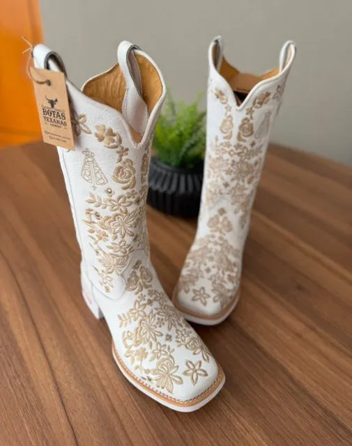 Texana Maitê - Couro Floatter Branco/Bordado Florência Bege com Padroeira e Metais